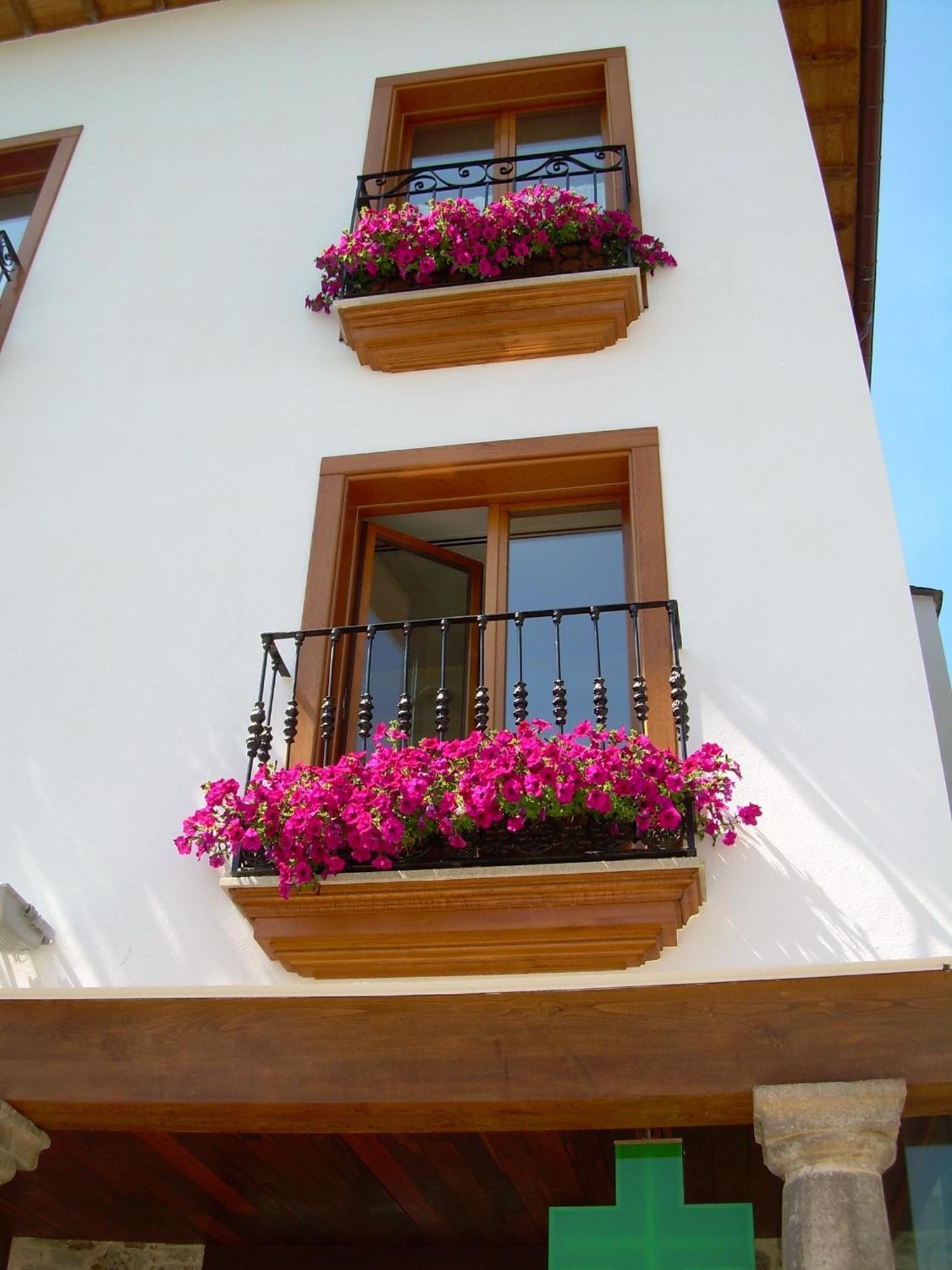 Plaza Mayor Villafranca Del Bierzo Luaran gambar