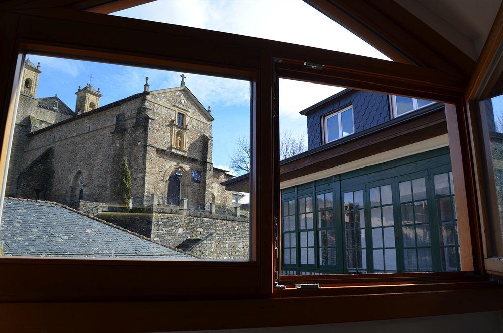 Plaza Mayor Villafranca Del Bierzo Luaran gambar